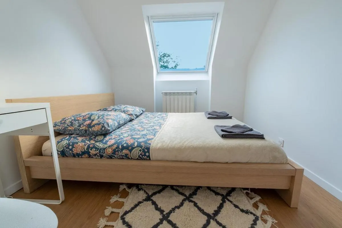 Maison De Ville Avec Terrasse Proche Metro Rennes Apartamento